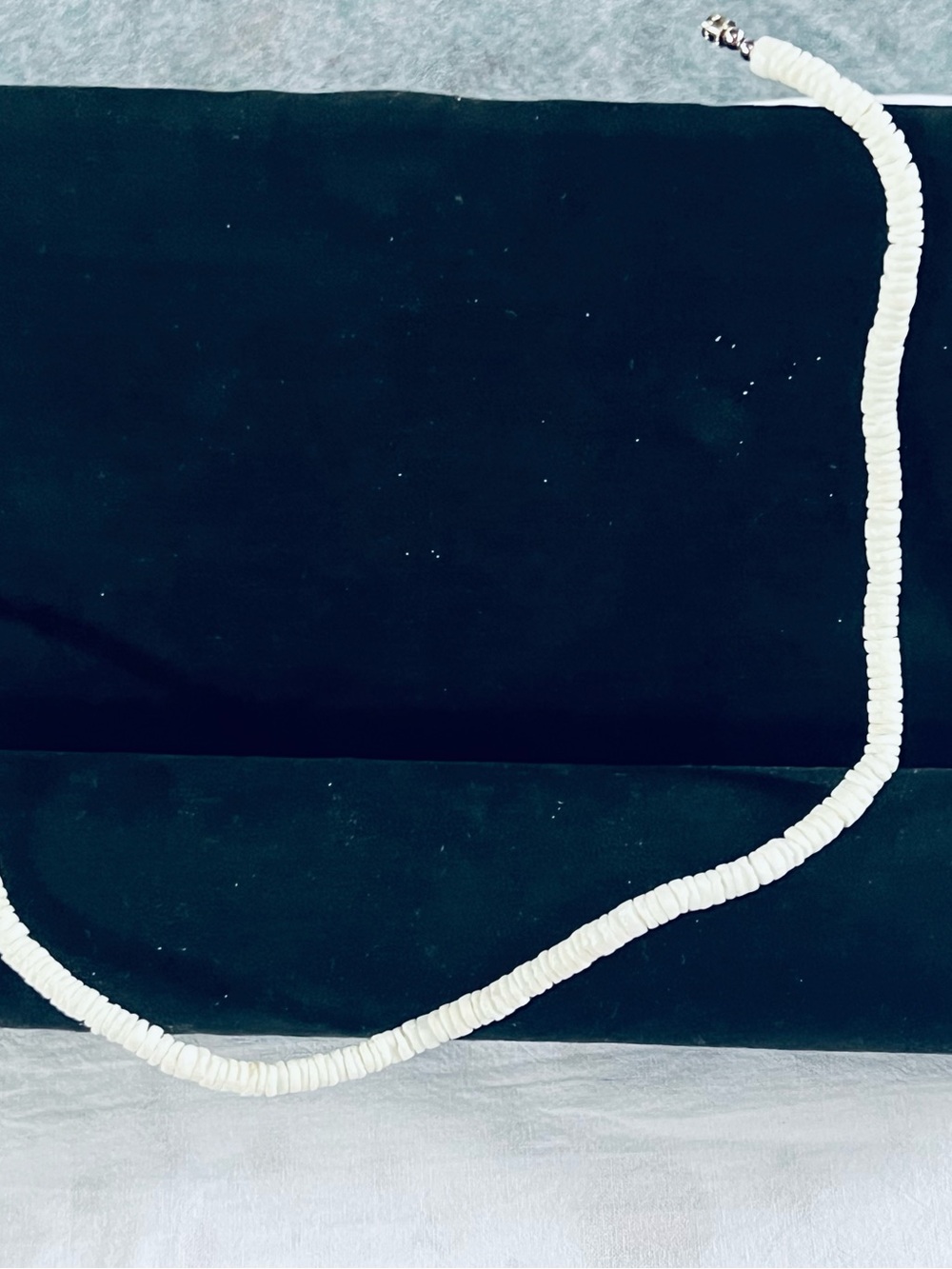 Puka shell White Beaded Choker Necklace - Picture 4 of 4